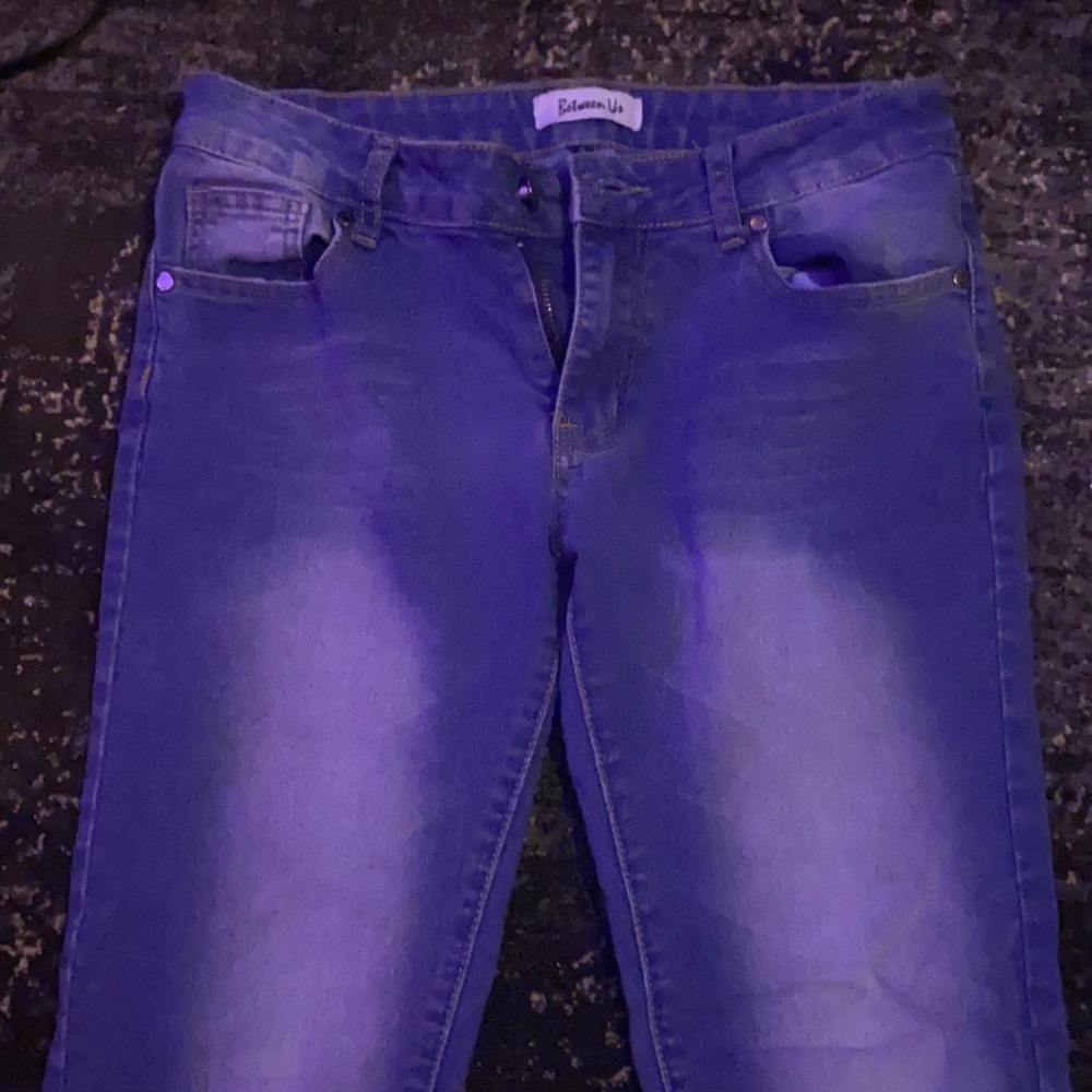 size 9 juniors between us jeans